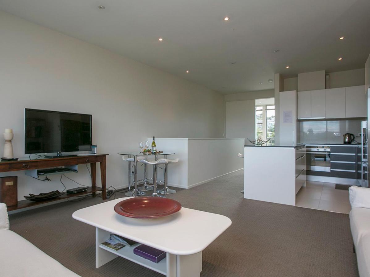 Marinaside Villa - Taupo Holiday Apartment المظهر الخارجي الصورة